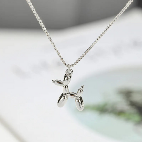 Golden Figurine Clavicle Necklace