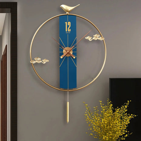 Modern Wall Clock With Pendulum / Ruchi