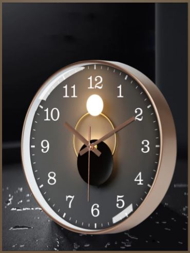Classical Metal Style Round Wall Clock / Ruchi