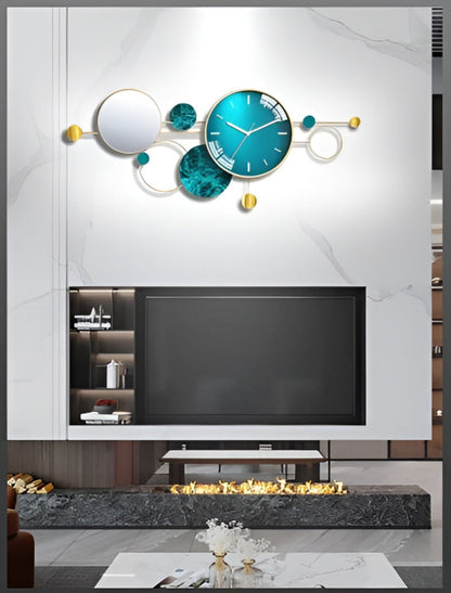 Modern Metal Wall Clock Decor / Ruchi