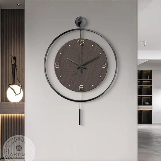 Antique Wall Mounted Round Wall Clock / Ruchi
