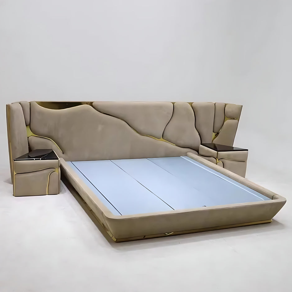 Golden Metallic Veins Design Velvet Bed / Ruchi