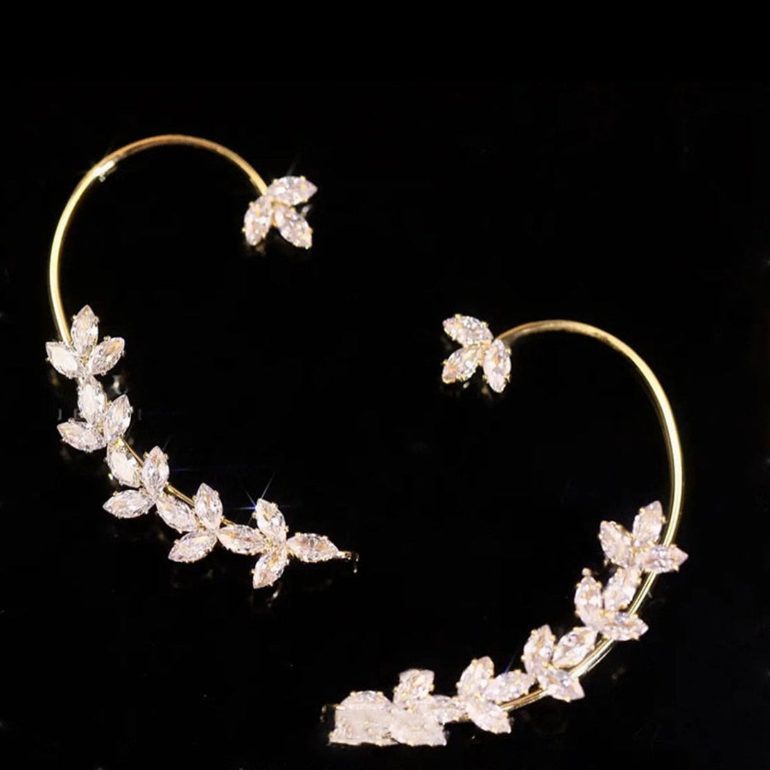 Leaf Design Cubic Zirconia Metal Earrings / Ruchi