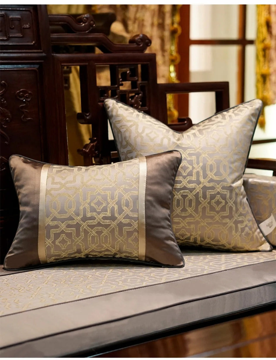 Embroidered Jacquard Polyester Pillow Case / Ruchi