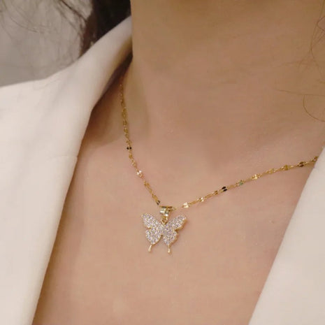 Double Layered Crystal Pendant Necklace / Ruchi