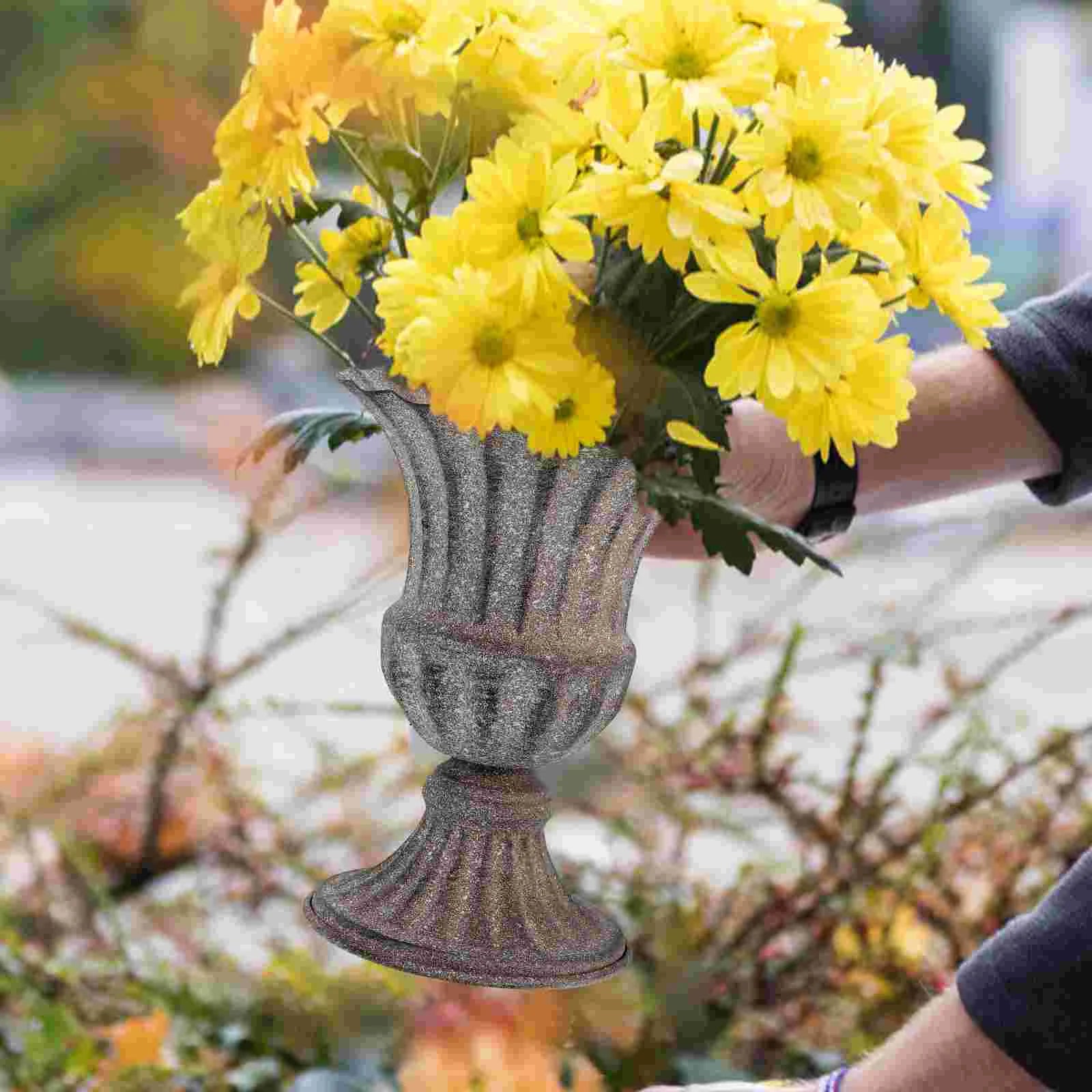 Metal Floor Vase Decor Set For Outdoor / Ruchi