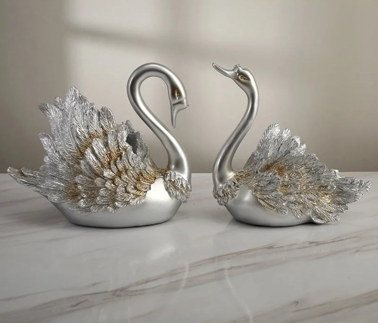 Modern Resin Swan Showpiece Set Of 2 / Ruchi