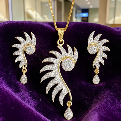 Gold-Plated Rhinestone Necklace and Earrings Set / Ruchi 