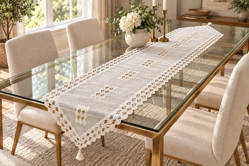 Classic Vintage Design Linen Table Runner / Ruchi