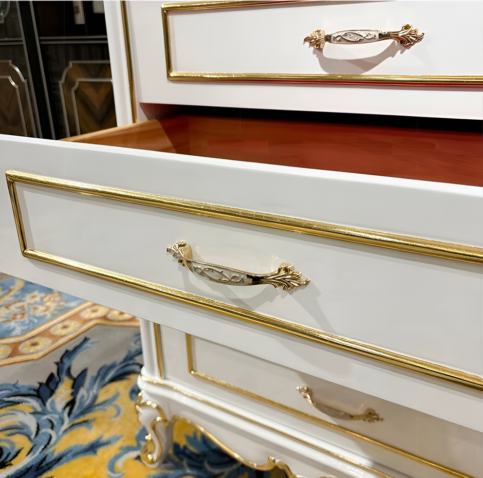 European Wooden Drawer Chest For Bedroom / Ruchi