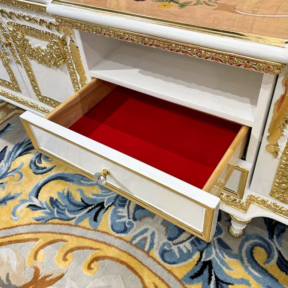 European Wooden TV Stand Cabinet With Storage / Ruchi
