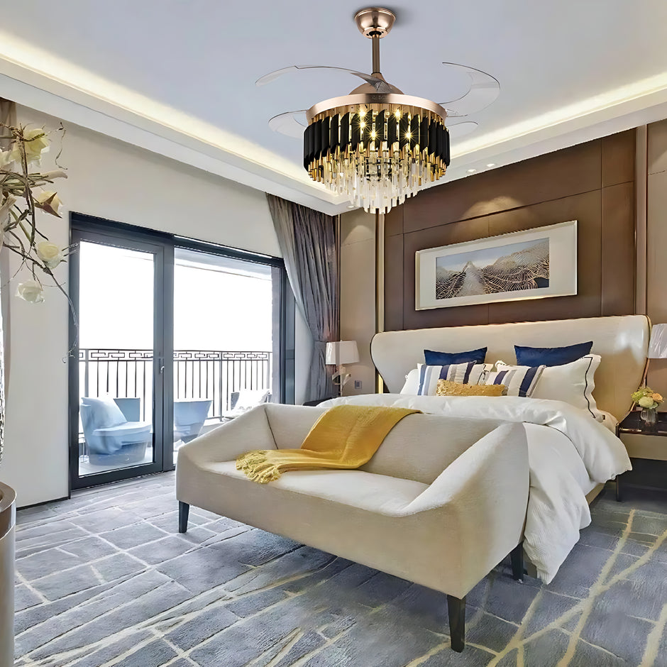 Ceiling Fan With Light And Remote / Ruchi