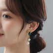 Leaf Design Pearl Tassel Drop Metal Earrings / Ruchi
