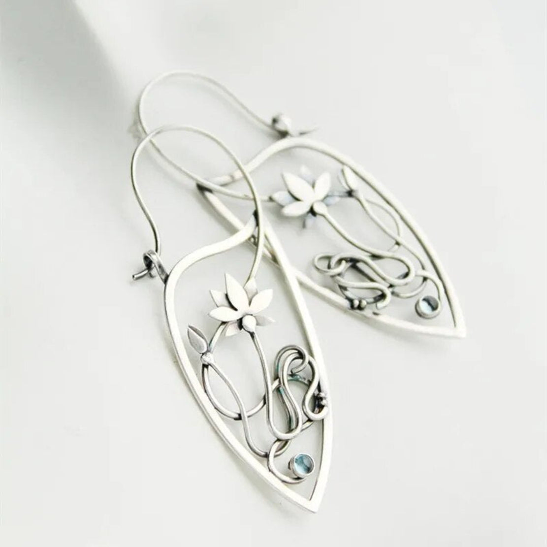 Lotus Flower Design Silver Metal Earrings / Ruchi