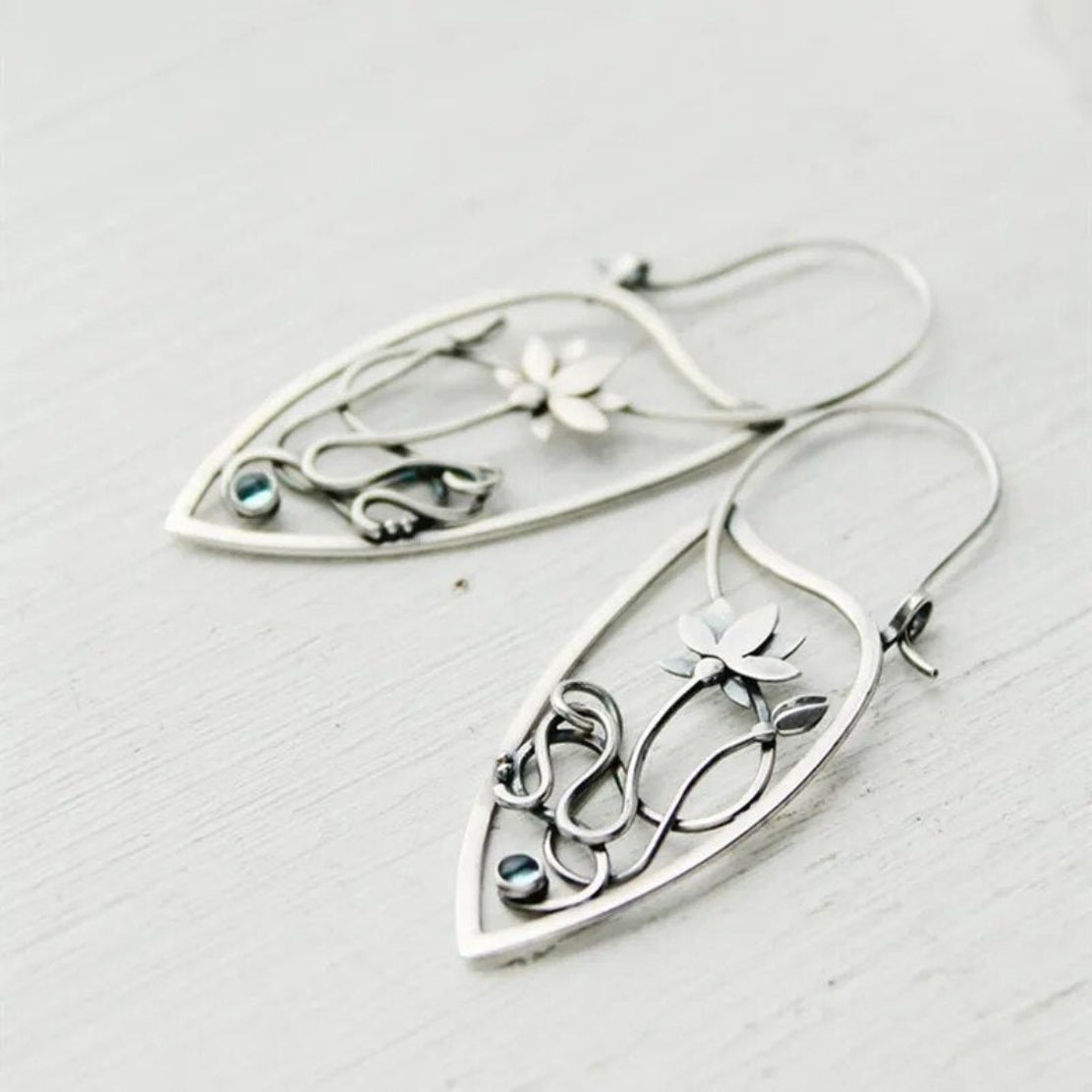 Lotus Flower Design Silver Metal Earrings / Ruchi