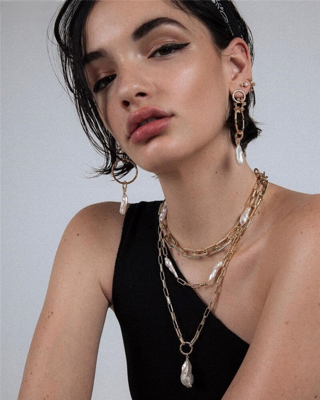 Brass Baroque Pearl Choker Necklace / Ruchi