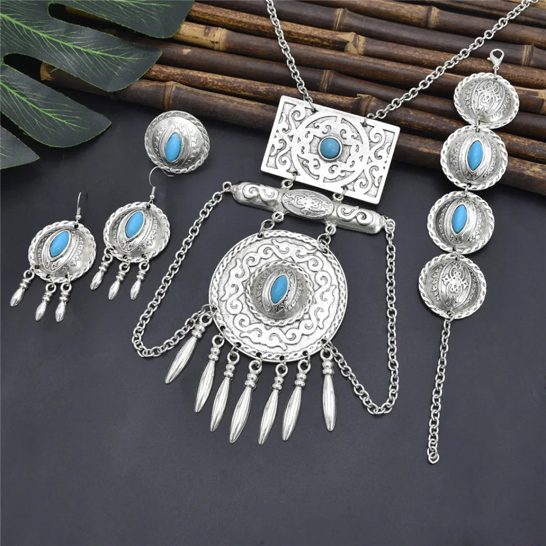 Vintage Afghani Necklace Set With Stone Carving / Ruchi