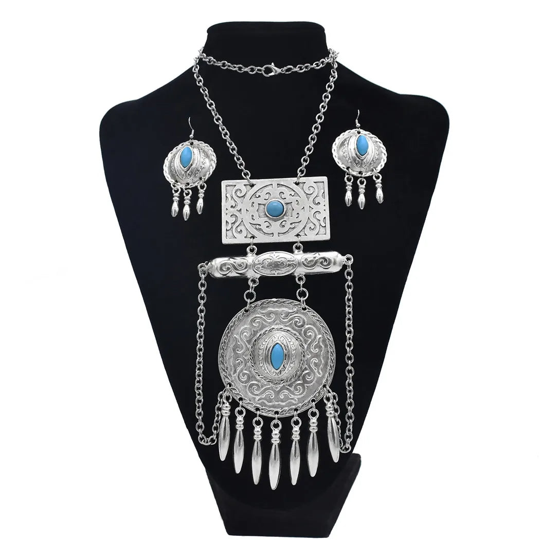Vintage Afghani Necklace Set With Stone Carving / Ruchi
