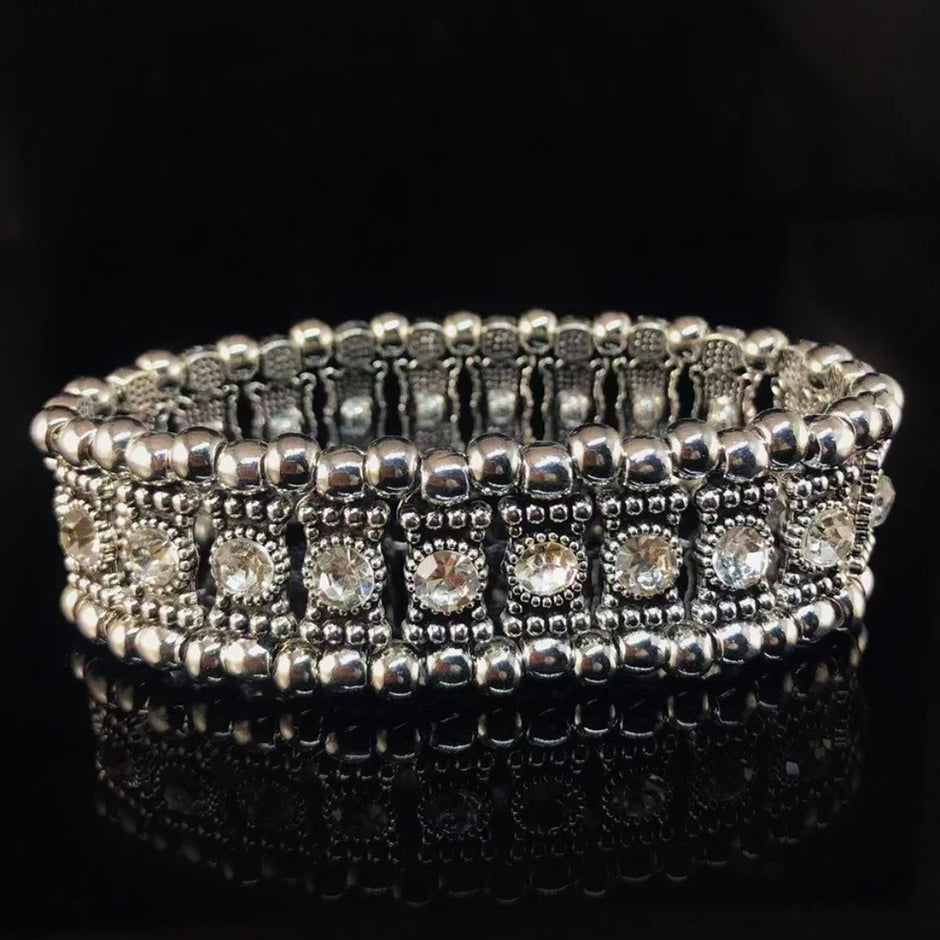 Round Stone Beaded Bracelet For Women / Ruchi