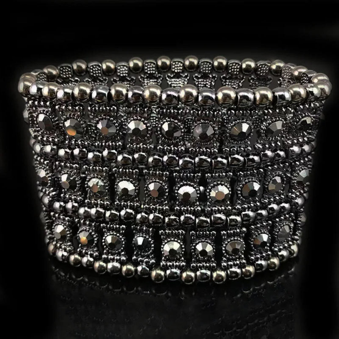 Modern Stone Beaded Bracelet For Women / Ruchi