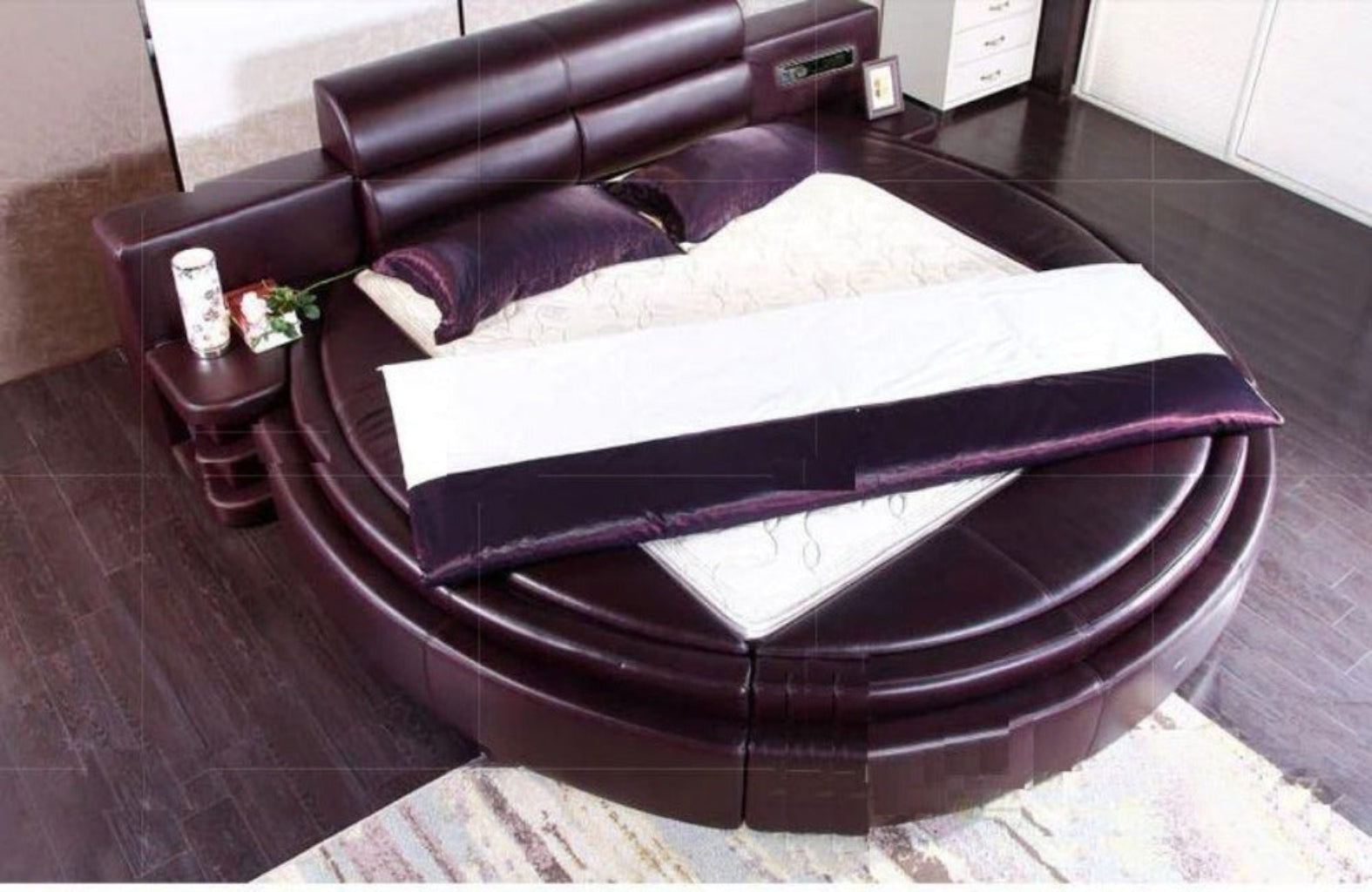 Modern Leather Round Bed With Headboard / Ruchi