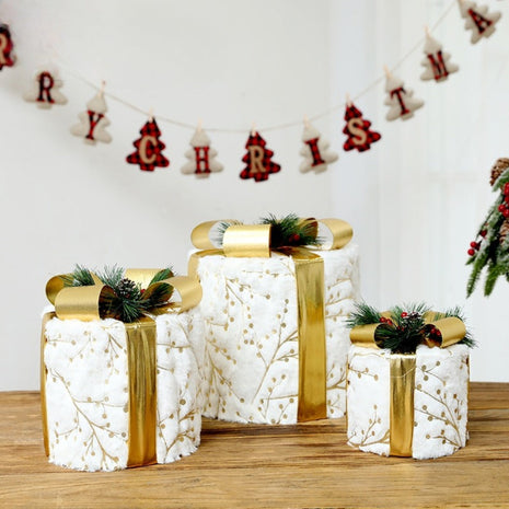 Decorative Christmas Metal Gift Boxes With LED / Ruchi