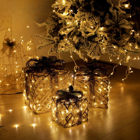 Christmas Gift Box Decorations Set With LED / Ruchi