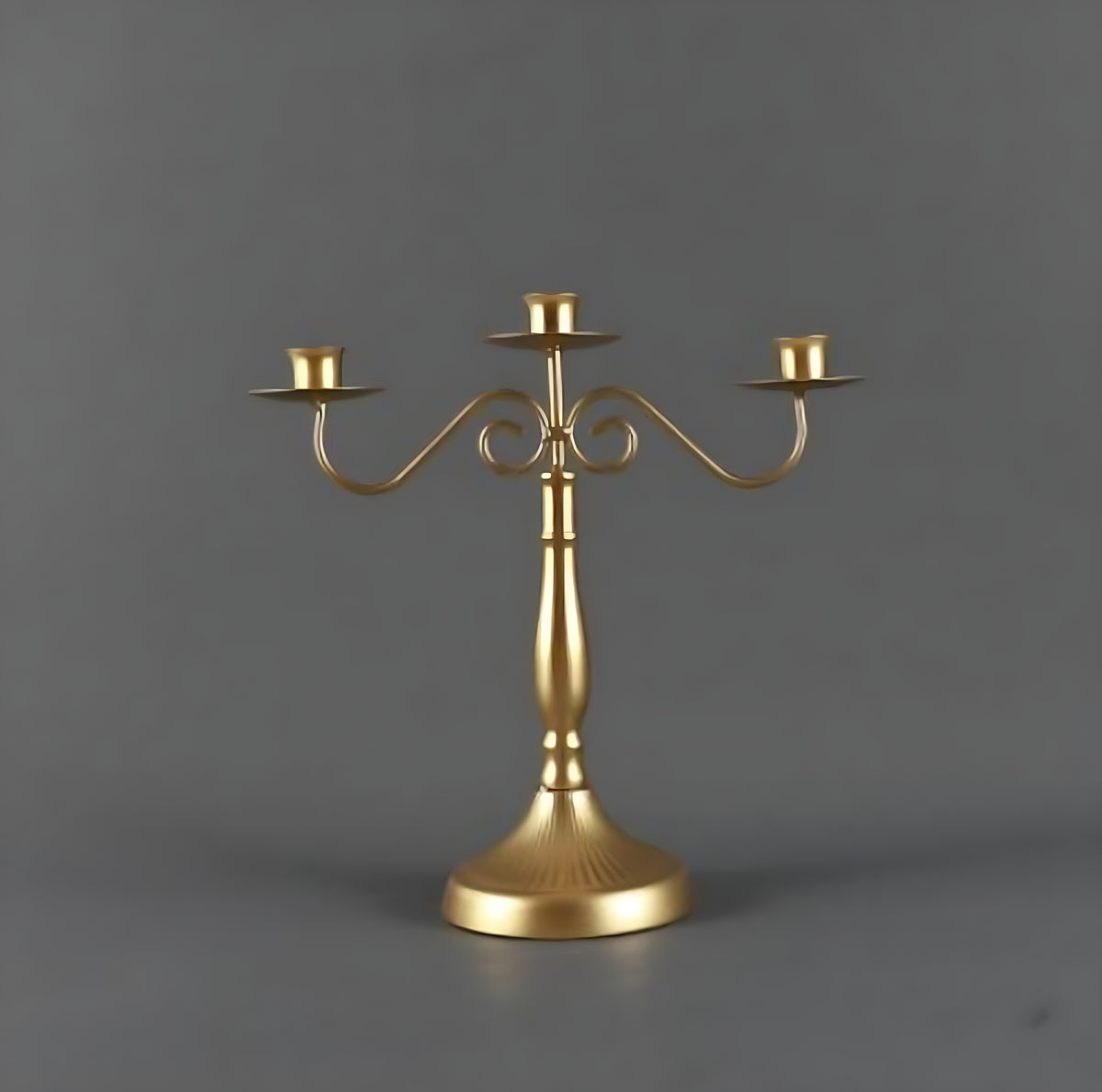 European Style Metal Candlestick Candle Holder / Ruchi