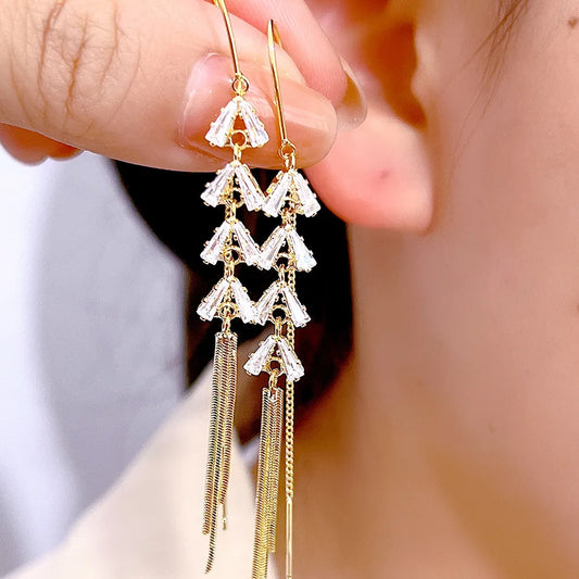 1 Pair Long Tassel With Crystal Arrowhead Metal Earrings / Ruchi