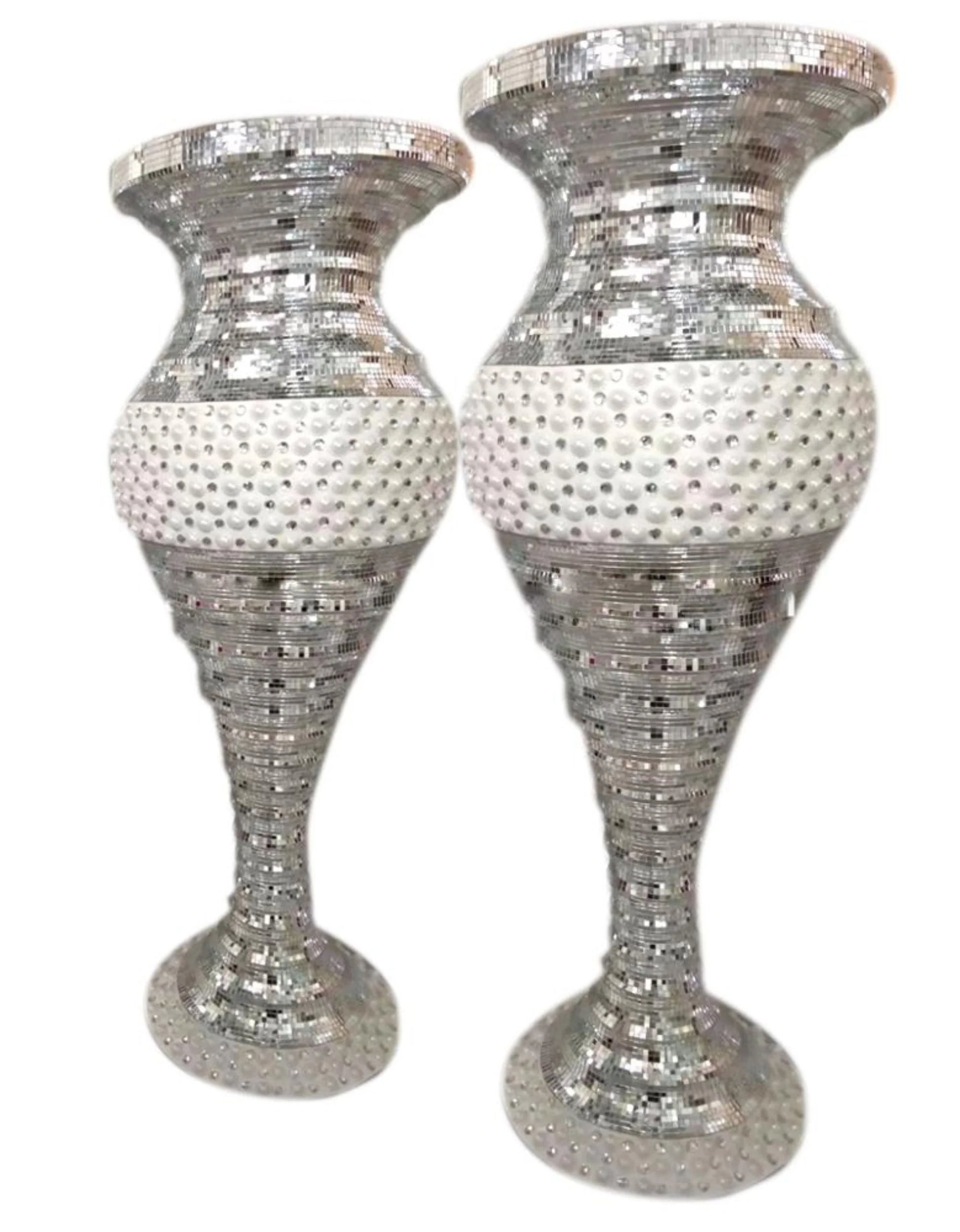 1 Pc Splendid Glossy Silver Coated Pearl Embellished Flower Vase / Ruchi