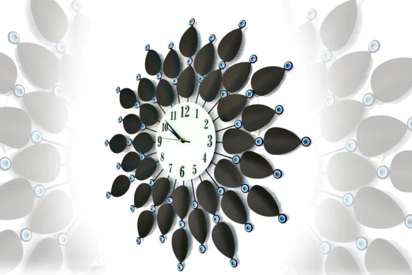 Creative Round Glass Metal Clock / Ruchi
