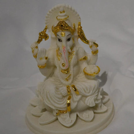 White Polyresin Idol For Home Décor / Ruchi