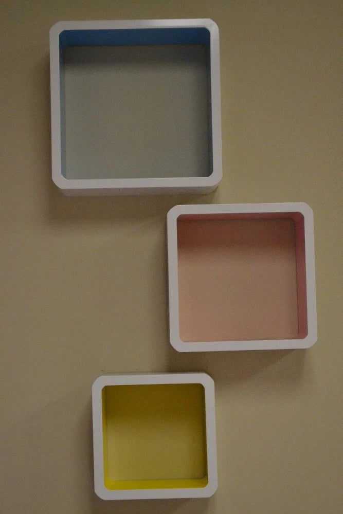 3 PCS Gleaming Cuboid Shaped Wooden Wall Shelf / Ruchi