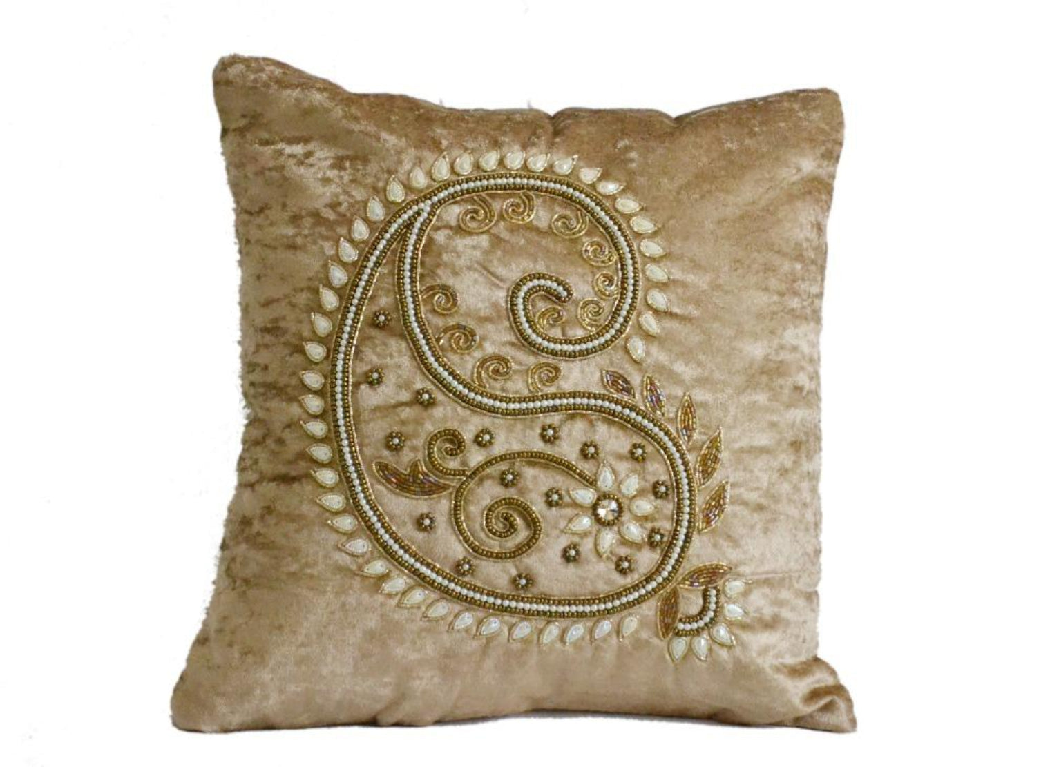 Embroidered Velvet Cushion Cover Set / Ruchi