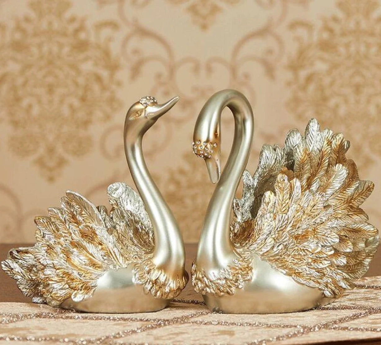 Set Of 2 Figurine Showpieces For Bedroom / Ruchi