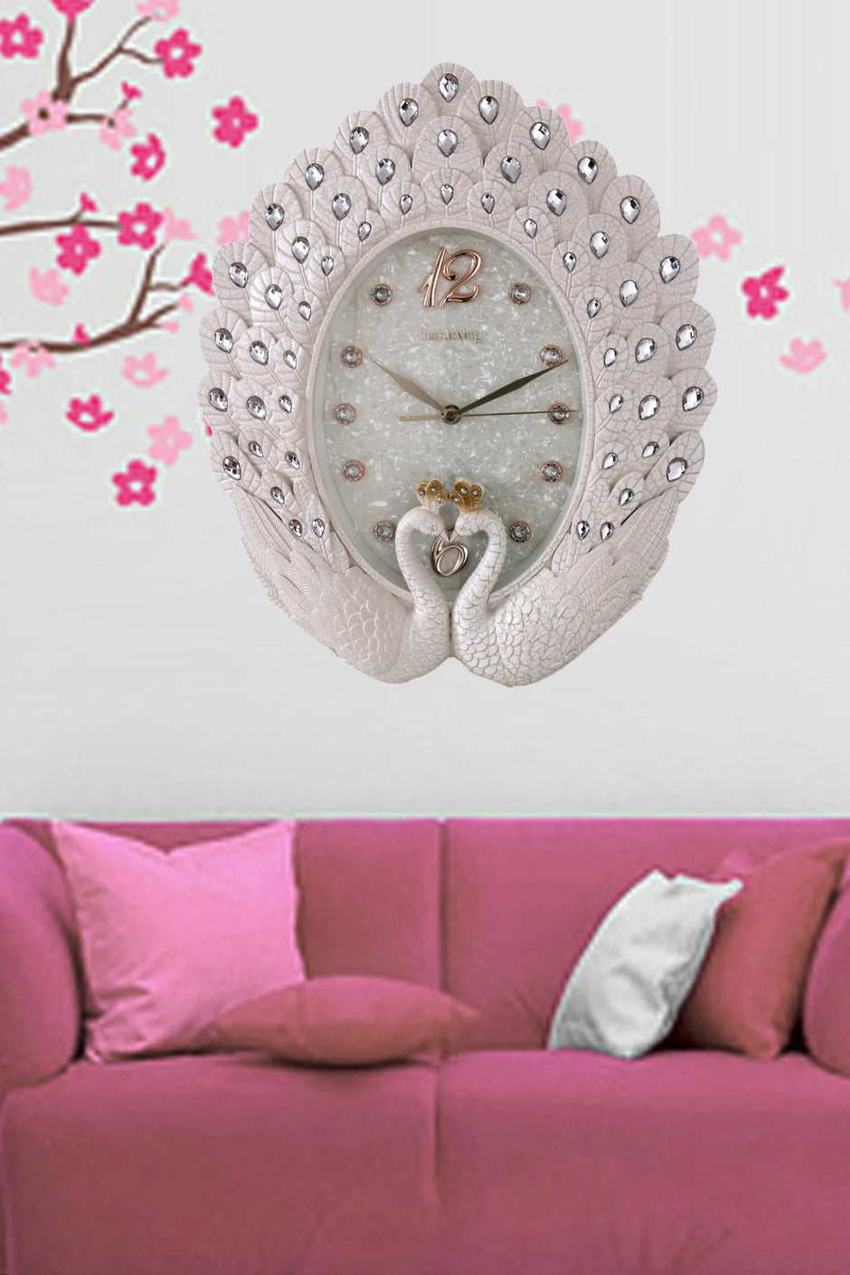 Exquisite Swan Design Glass Clock / Ruchi