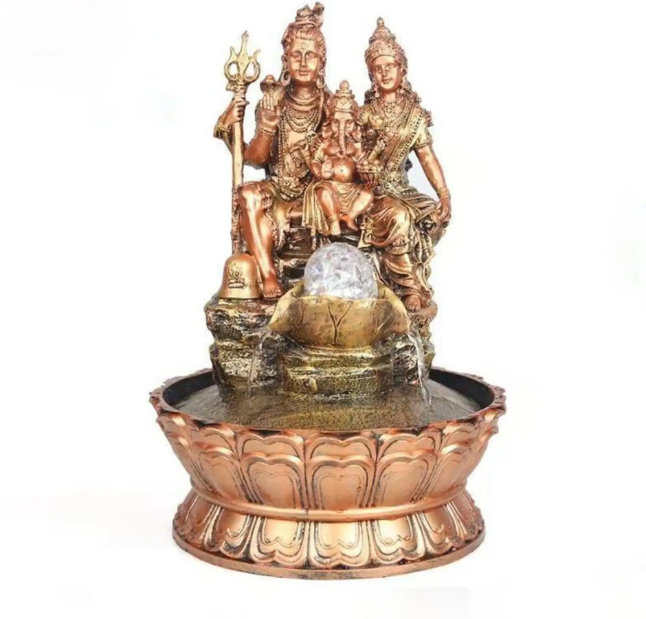 Resin Fountain with Statue Decor / Ruchi