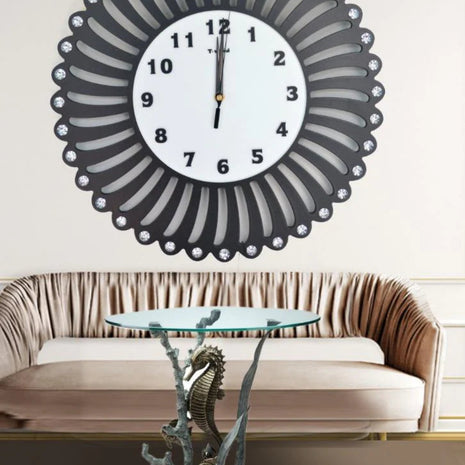 Modern Digital Quartz Glass Clock / Ruchi
